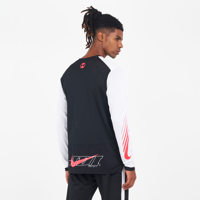 تيشيرت إس سي للرجال image number 1