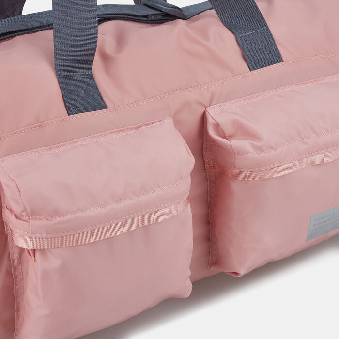 حقيبة آي دي دافل للنساء image number 3