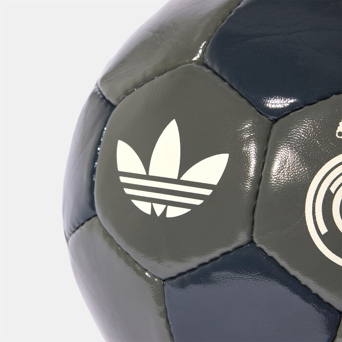 كرة القدم ريال مدريد كلوب الاحتياطية كرة القدم ريال مدريد كلوب الاحتياطية image number 2